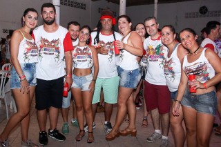 
<a style='margin-left: 5px;' class='btn btn-xs btn-social btn-facebook' href='https://www.facebook.com/sharer/sharer.php?u=https://galeramix.s01.web.getmuller.com.br/imagem/a16/800-800-90/conteudo/site_galerias/16/img1745.jpg' rel='popup' data-width='500' data-height='400'><i class='fa fa-facebook'></i>Compartilhar <span class='hidden-xs'>no Facebook</span>
</a> 
<a class='btn btn-default btn-xs' target='_blank' href='imagem/a16/800-800-90/conteudo/site_galerias/16/img1745.jpg'>
<span class='glyphicon glyphicon-cloud-download'></span> Salvar
</a>
