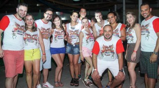 
<a style='margin-left: 5px;' class='btn btn-xs btn-social btn-facebook' href='https://www.facebook.com/sharer/sharer.php?u=https://galeramix.s01.web.getmuller.com.br/imagem/a16/800-800-90/conteudo/site_galerias/16/img1808.jpg' rel='popup' data-width='500' data-height='400'><i class='fa fa-facebook'></i>Compartilhar <span class='hidden-xs'>no Facebook</span>
</a> 
<a class='btn btn-default btn-xs' target='_blank' href='imagem/a16/800-800-90/conteudo/site_galerias/16/img1808.jpg'>
<span class='glyphicon glyphicon-cloud-download'></span> Salvar
</a>
