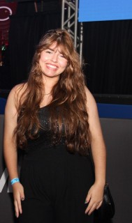 
    <a style='margin-left: 5px;' class='btn btn-xs btn-social btn-facebook' href='https://www.facebook.com/sharer/sharer.php?u=https://galeramix.s01.web.getmuller.com.br/imagem/a162/800-800-90/conteudo/site_galerias/162/tijufest-2025-zeze-di-camargo-11.jpg' rel='popup' data-width='500' data-height='400'><i class='fa fa-facebook'></i>Compartilhar <span class='hidden-xs'>no Facebook</span>
</a> 
<a class='btn btn-default btn-xs' target='_blank' href='imagem/a162/800-800-90/conteudo/site_galerias/162/tijufest-2025-zeze-di-camargo-11.jpg'>
    <span class='glyphicon glyphicon-cloud-download'></span> Salvar
</a>
