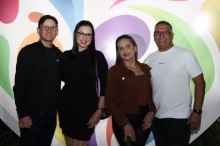 
<a style='margin-left: 5px;' class='btn btn-xs btn-social btn-facebook' href='https://www.facebook.com/sharer/sharer.php?u=https://galeramix.s01.web.getmuller.com.br/imagem/a162/800-800-90/conteudo/site_galerias/162/tijufest-2025-zeze-di-camargo-31.jpg' rel='popup' data-width='500' data-height='400'><i class='fa fa-facebook'></i>Compartilhar <span class='hidden-xs'>no Facebook</span>
</a> 
<a class='btn btn-default btn-xs' target='_blank' href='imagem/a162/800-800-90/conteudo/site_galerias/162/tijufest-2025-zeze-di-camargo-31.jpg'>
<span class='glyphicon glyphicon-cloud-download'></span> Salvar
</a>
