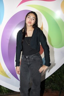 
<a style='margin-left: 5px;' class='btn btn-xs btn-social btn-facebook' href='https://www.facebook.com/sharer/sharer.php?u=https://galeramix.s01.web.getmuller.com.br/imagem/a162/800-800-90/conteudo/site_galerias/162/tijufest-2025-zeze-di-camargo-38.jpg' rel='popup' data-width='500' data-height='400'><i class='fa fa-facebook'></i>Compartilhar <span class='hidden-xs'>no Facebook</span>
</a> 
<a class='btn btn-default btn-xs' target='_blank' href='imagem/a162/800-800-90/conteudo/site_galerias/162/tijufest-2025-zeze-di-camargo-38.jpg'>
<span class='glyphicon glyphicon-cloud-download'></span> Salvar
</a>
