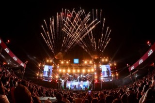 
<a style='margin-left: 5px;' class='btn btn-xs btn-social btn-facebook' href='https://www.facebook.com/sharer/sharer.php?u=https://galeramix.s01.web.getmuller.com.br/imagem/a163/800-800-90/conteudo/site_galerias/163/18-cpstelaco-jr-sco-galeramix-7.jpg' rel='popup' data-width='500' data-height='400'><i class='fa fa-facebook'></i>Compartilhar <span class='hidden-xs'>no Facebook</span>
</a> 
<a class='btn btn-default btn-xs' target='_blank' href='imagem/a163/800-800-90/conteudo/site_galerias/163/18-cpstelaco-jr-sco-galeramix-7.jpg'>
<span class='glyphicon glyphicon-cloud-download'></span> Salvar
</a>
