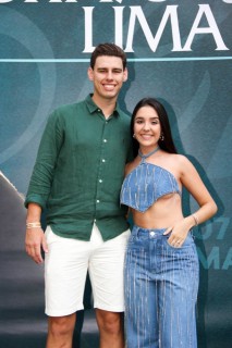 
<a style='margin-left: 5px;' class='btn btn-xs btn-social btn-facebook' href='https://www.facebook.com/sharer/sharer.php?u=https://galeramix.s01.web.getmuller.com.br/imagem/a163/800-800-90/conteudo/site_galerias/163/gustavo-lima-costelaco-junior-seco-galeramix-105.jpg' rel='popup' data-width='500' data-height='400'><i class='fa fa-facebook'></i>Compartilhar <span class='hidden-xs'>no Facebook</span>
</a> 
<a class='btn btn-default btn-xs' target='_blank' href='imagem/a163/800-800-90/conteudo/site_galerias/163/gustavo-lima-costelaco-junior-seco-galeramix-105.jpg'>
<span class='glyphicon glyphicon-cloud-download'></span> Salvar
</a>
