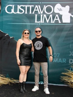 
<a style='margin-left: 5px;' class='btn btn-xs btn-social btn-facebook' href='https://www.facebook.com/sharer/sharer.php?u=https://galeramix.s01.web.getmuller.com.br/imagem/a163/800-800-90/conteudo/site_galerias/163/gustavo-lima-costelaco-junior-seco-galeramix-106.jpg' rel='popup' data-width='500' data-height='400'><i class='fa fa-facebook'></i>Compartilhar <span class='hidden-xs'>no Facebook</span>
</a> 
<a class='btn btn-default btn-xs' target='_blank' href='imagem/a163/800-800-90/conteudo/site_galerias/163/gustavo-lima-costelaco-junior-seco-galeramix-106.jpg'>
<span class='glyphicon glyphicon-cloud-download'></span> Salvar
</a>
