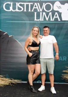 
<a style='margin-left: 5px;' class='btn btn-xs btn-social btn-facebook' href='https://www.facebook.com/sharer/sharer.php?u=https://galeramix.s01.web.getmuller.com.br/imagem/a163/800-800-90/conteudo/site_galerias/163/gustavo-lima-costelaco-junior-seco-galeramix-116.jpg' rel='popup' data-width='500' data-height='400'><i class='fa fa-facebook'></i>Compartilhar <span class='hidden-xs'>no Facebook</span>
</a> 
<a class='btn btn-default btn-xs' target='_blank' href='imagem/a163/800-800-90/conteudo/site_galerias/163/gustavo-lima-costelaco-junior-seco-galeramix-116.jpg'>
<span class='glyphicon glyphicon-cloud-download'></span> Salvar
</a>
