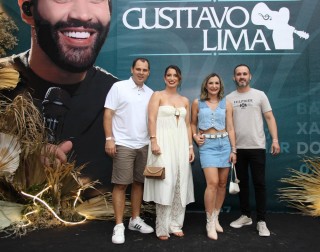 
<a style='margin-left: 5px;' class='btn btn-xs btn-social btn-facebook' href='https://www.facebook.com/sharer/sharer.php?u=https://galeramix.s01.web.getmuller.com.br/imagem/a163/800-800-90/conteudo/site_galerias/163/gustavo-lima-costelaco-junior-seco-galeramix-125.jpg' rel='popup' data-width='500' data-height='400'><i class='fa fa-facebook'></i>Compartilhar <span class='hidden-xs'>no Facebook</span>
</a> 
<a class='btn btn-default btn-xs' target='_blank' href='imagem/a163/800-800-90/conteudo/site_galerias/163/gustavo-lima-costelaco-junior-seco-galeramix-125.jpg'>
<span class='glyphicon glyphicon-cloud-download'></span> Salvar
</a>
