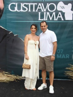 
<a style='margin-left: 5px;' class='btn btn-xs btn-social btn-facebook' href='https://www.facebook.com/sharer/sharer.php?u=https://galeramix.s01.web.getmuller.com.br/imagem/a163/800-800-90/conteudo/site_galerias/163/gustavo-lima-costelaco-junior-seco-galeramix-126.jpg' rel='popup' data-width='500' data-height='400'><i class='fa fa-facebook'></i>Compartilhar <span class='hidden-xs'>no Facebook</span>
</a> 
<a class='btn btn-default btn-xs' target='_blank' href='imagem/a163/800-800-90/conteudo/site_galerias/163/gustavo-lima-costelaco-junior-seco-galeramix-126.jpg'>
<span class='glyphicon glyphicon-cloud-download'></span> Salvar
</a>
