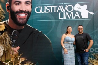 
<a style='margin-left: 5px;' class='btn btn-xs btn-social btn-facebook' href='https://www.facebook.com/sharer/sharer.php?u=https://galeramix.s01.web.getmuller.com.br/imagem/a163/800-800-90/conteudo/site_galerias/163/gustavo-lima-costelaco-junior-seco-galeramix-16.jpg' rel='popup' data-width='500' data-height='400'><i class='fa fa-facebook'></i>Compartilhar <span class='hidden-xs'>no Facebook</span>
</a> 
<a class='btn btn-default btn-xs' target='_blank' href='imagem/a163/800-800-90/conteudo/site_galerias/163/gustavo-lima-costelaco-junior-seco-galeramix-16.jpg'>
<span class='glyphicon glyphicon-cloud-download'></span> Salvar
</a>
