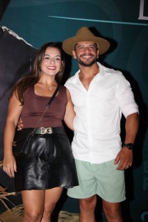 
<a style='margin-left: 5px;' class='btn btn-xs btn-social btn-facebook' href='https://www.facebook.com/sharer/sharer.php?u=https://galeramix.s01.web.getmuller.com.br/imagem/a163/800-800-90/conteudo/site_galerias/163/gustavo-lima-costelaco-junior-seco-galeramix-172.jpg' rel='popup' data-width='500' data-height='400'><i class='fa fa-facebook'></i>Compartilhar <span class='hidden-xs'>no Facebook</span>
</a> 
<a class='btn btn-default btn-xs' target='_blank' href='imagem/a163/800-800-90/conteudo/site_galerias/163/gustavo-lima-costelaco-junior-seco-galeramix-172.jpg'>
<span class='glyphicon glyphicon-cloud-download'></span> Salvar
</a>
