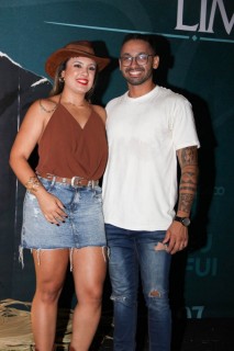 
<a style='margin-left: 5px;' class='btn btn-xs btn-social btn-facebook' href='https://www.facebook.com/sharer/sharer.php?u=https://galeramix.s01.web.getmuller.com.br/imagem/a163/800-800-90/conteudo/site_galerias/163/gustavo-lima-costelaco-junior-seco-galeramix-174.jpg' rel='popup' data-width='500' data-height='400'><i class='fa fa-facebook'></i>Compartilhar <span class='hidden-xs'>no Facebook</span>
</a> 
<a class='btn btn-default btn-xs' target='_blank' href='imagem/a163/800-800-90/conteudo/site_galerias/163/gustavo-lima-costelaco-junior-seco-galeramix-174.jpg'>
<span class='glyphicon glyphicon-cloud-download'></span> Salvar
</a>
