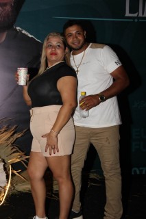 
<a style='margin-left: 5px;' class='btn btn-xs btn-social btn-facebook' href='https://www.facebook.com/sharer/sharer.php?u=https://galeramix.s01.web.getmuller.com.br/imagem/a163/800-800-90/conteudo/site_galerias/163/gustavo-lima-costelaco-junior-seco-galeramix-176.jpg' rel='popup' data-width='500' data-height='400'><i class='fa fa-facebook'></i>Compartilhar <span class='hidden-xs'>no Facebook</span>
</a> 
<a class='btn btn-default btn-xs' target='_blank' href='imagem/a163/800-800-90/conteudo/site_galerias/163/gustavo-lima-costelaco-junior-seco-galeramix-176.jpg'>
<span class='glyphicon glyphicon-cloud-download'></span> Salvar
</a>
