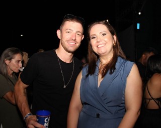 
<a style='margin-left: 5px;' class='btn btn-xs btn-social btn-facebook' href='https://www.facebook.com/sharer/sharer.php?u=https://galeramix.s01.web.getmuller.com.br/imagem/a163/800-800-90/conteudo/site_galerias/163/gustavo-lima-costelaco-junior-seco-galeramix-207.jpg' rel='popup' data-width='500' data-height='400'><i class='fa fa-facebook'></i>Compartilhar <span class='hidden-xs'>no Facebook</span>
</a> 
<a class='btn btn-default btn-xs' target='_blank' href='imagem/a163/800-800-90/conteudo/site_galerias/163/gustavo-lima-costelaco-junior-seco-galeramix-207.jpg'>
<span class='glyphicon glyphicon-cloud-download'></span> Salvar
</a>
