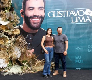 
<a style='margin-left: 5px;' class='btn btn-xs btn-social btn-facebook' href='https://www.facebook.com/sharer/sharer.php?u=https://galeramix.s01.web.getmuller.com.br/imagem/a163/800-800-90/conteudo/site_galerias/163/gustavo-lima-costelaco-junior-seco-galeramix-234.jpg' rel='popup' data-width='500' data-height='400'><i class='fa fa-facebook'></i>Compartilhar <span class='hidden-xs'>no Facebook</span>
</a> 
<a class='btn btn-default btn-xs' target='_blank' href='imagem/a163/800-800-90/conteudo/site_galerias/163/gustavo-lima-costelaco-junior-seco-galeramix-234.jpg'>
<span class='glyphicon glyphicon-cloud-download'></span> Salvar
</a>
