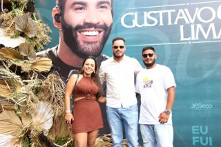 
<a style='margin-left: 5px;' class='btn btn-xs btn-social btn-facebook' href='https://www.facebook.com/sharer/sharer.php?u=https://galeramix.s01.web.getmuller.com.br/imagem/a163/800-800-90/conteudo/site_galerias/163/gustavo-lima-costelaco-junior-seco-galeramix-246.jpg' rel='popup' data-width='500' data-height='400'><i class='fa fa-facebook'></i>Compartilhar <span class='hidden-xs'>no Facebook</span>
</a> 
<a class='btn btn-default btn-xs' target='_blank' href='imagem/a163/800-800-90/conteudo/site_galerias/163/gustavo-lima-costelaco-junior-seco-galeramix-246.jpg'>
<span class='glyphicon glyphicon-cloud-download'></span> Salvar
</a>
