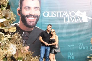 
<a style='margin-left: 5px;' class='btn btn-xs btn-social btn-facebook' href='https://www.facebook.com/sharer/sharer.php?u=https://galeramix.s01.web.getmuller.com.br/imagem/a163/800-800-90/conteudo/site_galerias/163/gustavo-lima-costelaco-junior-seco-galeramix-254.jpg' rel='popup' data-width='500' data-height='400'><i class='fa fa-facebook'></i>Compartilhar <span class='hidden-xs'>no Facebook</span>
</a> 
<a class='btn btn-default btn-xs' target='_blank' href='imagem/a163/800-800-90/conteudo/site_galerias/163/gustavo-lima-costelaco-junior-seco-galeramix-254.jpg'>
<span class='glyphicon glyphicon-cloud-download'></span> Salvar
</a>
