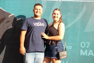 
<a style='margin-left: 5px;' class='btn btn-xs btn-social btn-facebook' href='https://www.facebook.com/sharer/sharer.php?u=https://galeramix.s01.web.getmuller.com.br/imagem/a163/800-800-90/conteudo/site_galerias/163/gustavo-lima-costelaco-junior-seco-galeramix-43.jpg' rel='popup' data-width='500' data-height='400'><i class='fa fa-facebook'></i>Compartilhar <span class='hidden-xs'>no Facebook</span>
</a> 
<a class='btn btn-default btn-xs' target='_blank' href='imagem/a163/800-800-90/conteudo/site_galerias/163/gustavo-lima-costelaco-junior-seco-galeramix-43.jpg'>
<span class='glyphicon glyphicon-cloud-download'></span> Salvar
</a>
