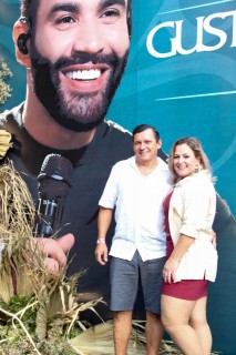 
<a style='margin-left: 5px;' class='btn btn-xs btn-social btn-facebook' href='https://www.facebook.com/sharer/sharer.php?u=https://galeramix.s01.web.getmuller.com.br/imagem/a163/800-800-90/conteudo/site_galerias/163/gustavo-lima-costelaco-junior-seco-galeramix-52.jpg' rel='popup' data-width='500' data-height='400'><i class='fa fa-facebook'></i>Compartilhar <span class='hidden-xs'>no Facebook</span>
</a> 
<a class='btn btn-default btn-xs' target='_blank' href='imagem/a163/800-800-90/conteudo/site_galerias/163/gustavo-lima-costelaco-junior-seco-galeramix-52.jpg'>
<span class='glyphicon glyphicon-cloud-download'></span> Salvar
</a>
