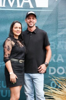 
<a style='margin-left: 5px;' class='btn btn-xs btn-social btn-facebook' href='https://www.facebook.com/sharer/sharer.php?u=https://galeramix.s01.web.getmuller.com.br/imagem/a163/800-800-90/conteudo/site_galerias/163/gustavo-lima-costelaco-junior-seco-galeramix-85.jpg' rel='popup' data-width='500' data-height='400'><i class='fa fa-facebook'></i>Compartilhar <span class='hidden-xs'>no Facebook</span>
</a> 
<a class='btn btn-default btn-xs' target='_blank' href='imagem/a163/800-800-90/conteudo/site_galerias/163/gustavo-lima-costelaco-junior-seco-galeramix-85.jpg'>
<span class='glyphicon glyphicon-cloud-download'></span> Salvar
</a>
