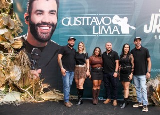 
<a style='margin-left: 5px;' class='btn btn-xs btn-social btn-facebook' href='https://www.facebook.com/sharer/sharer.php?u=https://galeramix.s01.web.getmuller.com.br/imagem/a163/800-800-90/conteudo/site_galerias/163/gustavo-lima-costelaco-junior-seco-galeramix-88.jpg' rel='popup' data-width='500' data-height='400'><i class='fa fa-facebook'></i>Compartilhar <span class='hidden-xs'>no Facebook</span>
</a> 
<a class='btn btn-default btn-xs' target='_blank' href='imagem/a163/800-800-90/conteudo/site_galerias/163/gustavo-lima-costelaco-junior-seco-galeramix-88.jpg'>
<span class='glyphicon glyphicon-cloud-download'></span> Salvar
</a>
