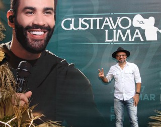 
<a style='margin-left: 5px;' class='btn btn-xs btn-social btn-facebook' href='https://www.facebook.com/sharer/sharer.php?u=https://galeramix.s01.web.getmuller.com.br/imagem/a163/800-800-90/conteudo/site_galerias/163/gustavo-lima-costelaco-junior-seco-galeramix-90.jpg' rel='popup' data-width='500' data-height='400'><i class='fa fa-facebook'></i>Compartilhar <span class='hidden-xs'>no Facebook</span>
</a> 
<a class='btn btn-default btn-xs' target='_blank' href='imagem/a163/800-800-90/conteudo/site_galerias/163/gustavo-lima-costelaco-junior-seco-galeramix-90.jpg'>
<span class='glyphicon glyphicon-cloud-download'></span> Salvar
</a>
