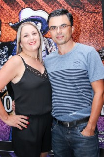 
<a style='margin-left: 5px;' class='btn btn-xs btn-social btn-facebook' href='https://www.facebook.com/sharer/sharer.php?u=https://galeramix.s01.web.getmuller.com.br/imagem/a17/800-800-90/conteudo/site_galerias/17/victor-e-leo-petry-24.jpg' rel='popup' data-width='500' data-height='400'><i class='fa fa-facebook'></i>Compartilhar <span class='hidden-xs'>no Facebook</span>
</a> 
<a class='btn btn-default btn-xs' target='_blank' href='imagem/a17/800-800-90/conteudo/site_galerias/17/victor-e-leo-petry-24.jpg'>
<span class='glyphicon glyphicon-cloud-download'></span> Salvar
</a>
