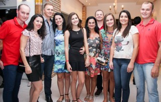 
<a style='margin-left: 5px;' class='btn btn-xs btn-social btn-facebook' href='https://www.facebook.com/sharer/sharer.php?u=https://galeramix.s01.web.getmuller.com.br/imagem/a17/800-800-90/conteudo/site_galerias/17/victor-e-leo-petry-25.jpg' rel='popup' data-width='500' data-height='400'><i class='fa fa-facebook'></i>Compartilhar <span class='hidden-xs'>no Facebook</span>
</a> 
<a class='btn btn-default btn-xs' target='_blank' href='imagem/a17/800-800-90/conteudo/site_galerias/17/victor-e-leo-petry-25.jpg'>
<span class='glyphicon glyphicon-cloud-download'></span> Salvar
</a>
