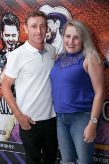 
<a style='margin-left: 5px;' class='btn btn-xs btn-social btn-facebook' href='https://www.facebook.com/sharer/sharer.php?u=https://galeramix.s01.web.getmuller.com.br/imagem/a17/800-800-90/conteudo/site_galerias/17/victor-e-leo-petry-53.jpg' rel='popup' data-width='500' data-height='400'><i class='fa fa-facebook'></i>Compartilhar <span class='hidden-xs'>no Facebook</span>
</a> 
<a class='btn btn-default btn-xs' target='_blank' href='imagem/a17/800-800-90/conteudo/site_galerias/17/victor-e-leo-petry-53.jpg'>
<span class='glyphicon glyphicon-cloud-download'></span> Salvar
</a>
