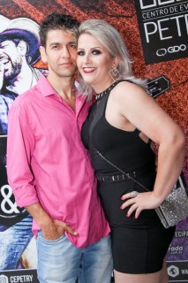 
<a style='margin-left: 5px;' class='btn btn-xs btn-social btn-facebook' href='https://www.facebook.com/sharer/sharer.php?u=https://galeramix.s01.web.getmuller.com.br/imagem/a17/800-800-90/conteudo/site_galerias/17/victor-e-leo-petry-55.jpg' rel='popup' data-width='500' data-height='400'><i class='fa fa-facebook'></i>Compartilhar <span class='hidden-xs'>no Facebook</span>
</a> 
<a class='btn btn-default btn-xs' target='_blank' href='imagem/a17/800-800-90/conteudo/site_galerias/17/victor-e-leo-petry-55.jpg'>
<span class='glyphicon glyphicon-cloud-download'></span> Salvar
</a>
