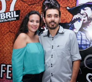 
<a style='margin-left: 5px;' class='btn btn-xs btn-social btn-facebook' href='https://www.facebook.com/sharer/sharer.php?u=https://galeramix.s01.web.getmuller.com.br/imagem/a17/800-800-90/conteudo/site_galerias/17/victor-e-leo-petry-56.jpg' rel='popup' data-width='500' data-height='400'><i class='fa fa-facebook'></i>Compartilhar <span class='hidden-xs'>no Facebook</span>
</a> 
<a class='btn btn-default btn-xs' target='_blank' href='imagem/a17/800-800-90/conteudo/site_galerias/17/victor-e-leo-petry-56.jpg'>
<span class='glyphicon glyphicon-cloud-download'></span> Salvar
</a>
