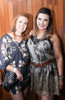 
<a style='margin-left: 5px;' class='btn btn-xs btn-social btn-facebook' href='https://www.facebook.com/sharer/sharer.php?u=https://galeramix.s01.web.getmuller.com.br/imagem/a17/800-800-90/conteudo/site_galerias/17/victor-e-leo-petry-66.jpg' rel='popup' data-width='500' data-height='400'><i class='fa fa-facebook'></i>Compartilhar <span class='hidden-xs'>no Facebook</span>
</a> 
<a class='btn btn-default btn-xs' target='_blank' href='imagem/a17/800-800-90/conteudo/site_galerias/17/victor-e-leo-petry-66.jpg'>
<span class='glyphicon glyphicon-cloud-download'></span> Salvar
</a>
