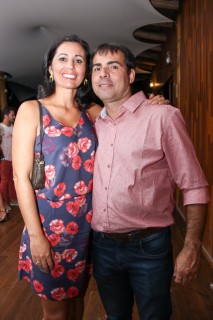 
<a style='margin-left: 5px;' class='btn btn-xs btn-social btn-facebook' href='https://www.facebook.com/sharer/sharer.php?u=https://galeramix.s01.web.getmuller.com.br/imagem/a17/800-800-90/conteudo/site_galerias/17/victor-e-leo-petry-72.jpg' rel='popup' data-width='500' data-height='400'><i class='fa fa-facebook'></i>Compartilhar <span class='hidden-xs'>no Facebook</span>
</a> 
<a class='btn btn-default btn-xs' target='_blank' href='imagem/a17/800-800-90/conteudo/site_galerias/17/victor-e-leo-petry-72.jpg'>
<span class='glyphicon glyphicon-cloud-download'></span> Salvar
</a>
