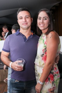 
<a style='margin-left: 5px;' class='btn btn-xs btn-social btn-facebook' href='https://www.facebook.com/sharer/sharer.php?u=https://galeramix.s01.web.getmuller.com.br/imagem/a17/800-800-90/conteudo/site_galerias/17/victor-e-leo-petry-87.jpg' rel='popup' data-width='500' data-height='400'><i class='fa fa-facebook'></i>Compartilhar <span class='hidden-xs'>no Facebook</span>
</a> 
<a class='btn btn-default btn-xs' target='_blank' href='imagem/a17/800-800-90/conteudo/site_galerias/17/victor-e-leo-petry-87.jpg'>
<span class='glyphicon glyphicon-cloud-download'></span> Salvar
</a>
