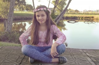 
                            <a style='margin-left: 5px;' class='btn btn-xs btn-social btn-facebook' href='https://www.facebook.com/sharer/sharer.php?u=https://galeramix.s01.web.getmuller.com.br/imagem/a20/800-800-90/conteudo/site_galerias/20/duda-11.jpg' rel='popup' data-width='500' data-height='400'><i class='fa fa-facebook'></i>Compartilhar <span class='hidden-xs'>no Facebook</span>
                        </a> 
                        <a class='btn btn-default btn-xs' target='_blank' href='imagem/a20/800-800-90/conteudo/site_galerias/20/duda-11.jpg'>
                            <span class='glyphicon glyphicon-cloud-download'></span> Salvar
                        </a>
                        