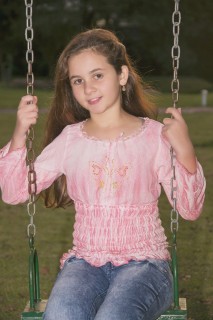 
                <a style='margin-left: 5px;' class='btn btn-xs btn-social btn-facebook' href='https://www.facebook.com/sharer/sharer.php?u=https://galeramix.s01.web.getmuller.com.br/imagem/a20/800-800-90/conteudo/site_galerias/20/duda-17.jpg' rel='popup' data-width='500' data-height='400'><i class='fa fa-facebook'></i>Compartilhar <span class='hidden-xs'>no Facebook</span>
            </a> 
            <a class='btn btn-default btn-xs' target='_blank' href='imagem/a20/800-800-90/conteudo/site_galerias/20/duda-17.jpg'>
                <span class='glyphicon glyphicon-cloud-download'></span> Salvar
            </a>
            