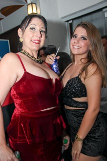 
<a style='margin-left: 5px;' class='btn btn-xs btn-social btn-facebook' href='https://www.facebook.com/sharer/sharer.php?u=https://galeramix.s01.web.getmuller.com.br/imagem/a23/800-800-90/conteudo/site_galerias/23/fernando-e-sorocaba-petry-galera-mix-21.jpg' rel='popup' data-width='500' data-height='400'><i class='fa fa-facebook'></i>Compartilhar <span class='hidden-xs'>no Facebook</span>
</a> 
<a class='btn btn-default btn-xs' target='_blank' href='imagem/a23/800-800-90/conteudo/site_galerias/23/fernando-e-sorocaba-petry-galera-mix-21.jpg'>
<span class='glyphicon glyphicon-cloud-download'></span> Salvar
</a>
