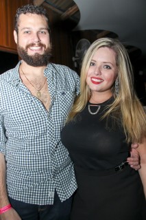 
<a style='margin-left: 5px;' class='btn btn-xs btn-social btn-facebook' href='https://www.facebook.com/sharer/sharer.php?u=https://galeramix.s01.web.getmuller.com.br/imagem/a23/800-800-90/conteudo/site_galerias/23/fernando-e-sorocaba-petry-galera-mix-45.jpg' rel='popup' data-width='500' data-height='400'><i class='fa fa-facebook'></i>Compartilhar <span class='hidden-xs'>no Facebook</span>
</a> 
<a class='btn btn-default btn-xs' target='_blank' href='imagem/a23/800-800-90/conteudo/site_galerias/23/fernando-e-sorocaba-petry-galera-mix-45.jpg'>
<span class='glyphicon glyphicon-cloud-download'></span> Salvar
</a>
