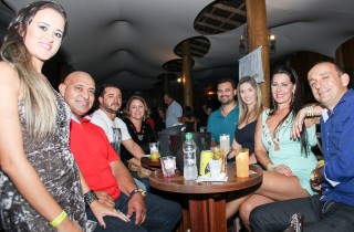 
<a style='margin-left: 5px;' class='btn btn-xs btn-social btn-facebook' href='https://www.facebook.com/sharer/sharer.php?u=https://galeramix.s01.web.getmuller.com.br/imagem/a23/800-800-90/conteudo/site_galerias/23/fernando-e-sorocaba-petry-galera-mix-62.jpg' rel='popup' data-width='500' data-height='400'><i class='fa fa-facebook'></i>Compartilhar <span class='hidden-xs'>no Facebook</span>
</a> 
<a class='btn btn-default btn-xs' target='_blank' href='imagem/a23/800-800-90/conteudo/site_galerias/23/fernando-e-sorocaba-petry-galera-mix-62.jpg'>
<span class='glyphicon glyphicon-cloud-download'></span> Salvar
</a>
