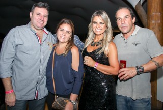 
<a style='margin-left: 5px;' class='btn btn-xs btn-social btn-facebook' href='https://www.facebook.com/sharer/sharer.php?u=https://galeramix.s01.web.getmuller.com.br/imagem/a23/800-800-90/conteudo/site_galerias/23/fernando-e-sorocaba-petry-galera-mix-75.jpg' rel='popup' data-width='500' data-height='400'><i class='fa fa-facebook'></i>Compartilhar <span class='hidden-xs'>no Facebook</span>
</a> 
<a class='btn btn-default btn-xs' target='_blank' href='imagem/a23/800-800-90/conteudo/site_galerias/23/fernando-e-sorocaba-petry-galera-mix-75.jpg'>
<span class='glyphicon glyphicon-cloud-download'></span> Salvar
</a>
