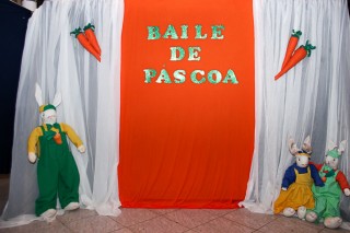 
                    <a style='margin-left: 5px;' class='btn btn-xs btn-social btn-facebook' href='https://www.facebook.com/sharer/sharer.php?u=https://galeramix.s01.web.getmuller.com.br/imagem/a24/800-800-90/conteudo/site_galerias/24/img3081.jpg' rel='popup' data-width='500' data-height='400'><i class='fa fa-facebook'></i>Compartilhar <span class='hidden-xs'>no Facebook</span>
                </a> 
                <a class='btn btn-default btn-xs' target='_blank' href='imagem/a24/800-800-90/conteudo/site_galerias/24/img3081.jpg'>
                    <span class='glyphicon glyphicon-cloud-download'></span> Salvar
                </a>
                