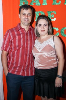 
<a style='margin-left: 5px;' class='btn btn-xs btn-social btn-facebook' href='https://www.facebook.com/sharer/sharer.php?u=https://galeramix.s01.web.getmuller.com.br/imagem/a24/800-800-90/conteudo/site_galerias/24/img3097.jpg' rel='popup' data-width='500' data-height='400'><i class='fa fa-facebook'></i>Compartilhar <span class='hidden-xs'>no Facebook</span>
</a> 
<a class='btn btn-default btn-xs' target='_blank' href='imagem/a24/800-800-90/conteudo/site_galerias/24/img3097.jpg'>
<span class='glyphicon glyphicon-cloud-download'></span> Salvar
</a>
