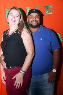 
<a style='margin-left: 5px;' class='btn btn-xs btn-social btn-facebook' href='https://www.facebook.com/sharer/sharer.php?u=https://galeramix.s01.web.getmuller.com.br/imagem/a24/800-800-90/conteudo/site_galerias/24/img3099.jpg' rel='popup' data-width='500' data-height='400'><i class='fa fa-facebook'></i>Compartilhar <span class='hidden-xs'>no Facebook</span>
</a> 
<a class='btn btn-default btn-xs' target='_blank' href='imagem/a24/800-800-90/conteudo/site_galerias/24/img3099.jpg'>
<span class='glyphicon glyphicon-cloud-download'></span> Salvar
</a>
