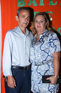 
<a style='margin-left: 5px;' class='btn btn-xs btn-social btn-facebook' href='https://www.facebook.com/sharer/sharer.php?u=https://galeramix.s01.web.getmuller.com.br/imagem/a24/800-800-90/conteudo/site_galerias/24/img3109.jpg' rel='popup' data-width='500' data-height='400'><i class='fa fa-facebook'></i>Compartilhar <span class='hidden-xs'>no Facebook</span>
</a> 
<a class='btn btn-default btn-xs' target='_blank' href='imagem/a24/800-800-90/conteudo/site_galerias/24/img3109.jpg'>
<span class='glyphicon glyphicon-cloud-download'></span> Salvar
</a>
