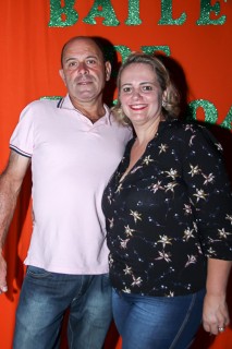 
<a style='margin-left: 5px;' class='btn btn-xs btn-social btn-facebook' href='https://www.facebook.com/sharer/sharer.php?u=https://galeramix.s01.web.getmuller.com.br/imagem/a24/800-800-90/conteudo/site_galerias/24/img3119.jpg' rel='popup' data-width='500' data-height='400'><i class='fa fa-facebook'></i>Compartilhar <span class='hidden-xs'>no Facebook</span>
</a> 
<a class='btn btn-default btn-xs' target='_blank' href='imagem/a24/800-800-90/conteudo/site_galerias/24/img3119.jpg'>
<span class='glyphicon glyphicon-cloud-download'></span> Salvar
</a>
