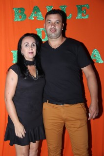 
<a style='margin-left: 5px;' class='btn btn-xs btn-social btn-facebook' href='https://www.facebook.com/sharer/sharer.php?u=https://galeramix.s01.web.getmuller.com.br/imagem/a24/800-800-90/conteudo/site_galerias/24/img3154.jpg' rel='popup' data-width='500' data-height='400'><i class='fa fa-facebook'></i>Compartilhar <span class='hidden-xs'>no Facebook</span>
</a> 
<a class='btn btn-default btn-xs' target='_blank' href='imagem/a24/800-800-90/conteudo/site_galerias/24/img3154.jpg'>
<span class='glyphicon glyphicon-cloud-download'></span> Salvar
</a>
