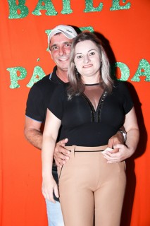 
<a style='margin-left: 5px;' class='btn btn-xs btn-social btn-facebook' href='https://www.facebook.com/sharer/sharer.php?u=https://galeramix.s01.web.getmuller.com.br/imagem/a24/800-800-90/conteudo/site_galerias/24/img3169.jpg' rel='popup' data-width='500' data-height='400'><i class='fa fa-facebook'></i>Compartilhar <span class='hidden-xs'>no Facebook</span>
</a> 
<a class='btn btn-default btn-xs' target='_blank' href='imagem/a24/800-800-90/conteudo/site_galerias/24/img3169.jpg'>
<span class='glyphicon glyphicon-cloud-download'></span> Salvar
</a>
