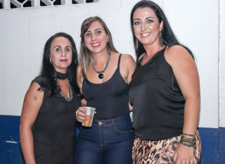 
<a style='margin-left: 5px;' class='btn btn-xs btn-social btn-facebook' href='https://www.facebook.com/sharer/sharer.php?u=https://galeramix.s01.web.getmuller.com.br/imagem/a24/800-800-90/conteudo/site_galerias/24/img3208.jpg' rel='popup' data-width='500' data-height='400'><i class='fa fa-facebook'></i>Compartilhar <span class='hidden-xs'>no Facebook</span>
</a> 
<a class='btn btn-default btn-xs' target='_blank' href='imagem/a24/800-800-90/conteudo/site_galerias/24/img3208.jpg'>
<span class='glyphicon glyphicon-cloud-download'></span> Salvar
</a>
