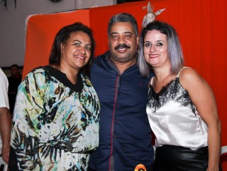 
<a style='margin-left: 5px;' class='btn btn-xs btn-social btn-facebook' href='https://www.facebook.com/sharer/sharer.php?u=https://galeramix.s01.web.getmuller.com.br/imagem/a24/800-800-90/conteudo/site_galerias/24/img3226.jpg' rel='popup' data-width='500' data-height='400'><i class='fa fa-facebook'></i>Compartilhar <span class='hidden-xs'>no Facebook</span>
</a> 
<a class='btn btn-default btn-xs' target='_blank' href='imagem/a24/800-800-90/conteudo/site_galerias/24/img3226.jpg'>
<span class='glyphicon glyphicon-cloud-download'></span> Salvar
</a>
