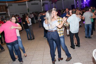 
<a style='margin-left: 5px;' class='btn btn-xs btn-social btn-facebook' href='https://www.facebook.com/sharer/sharer.php?u=https://galeramix.s01.web.getmuller.com.br/imagem/a24/800-800-90/conteudo/site_galerias/24/img3230.jpg' rel='popup' data-width='500' data-height='400'><i class='fa fa-facebook'></i>Compartilhar <span class='hidden-xs'>no Facebook</span>
</a> 
<a class='btn btn-default btn-xs' target='_blank' href='imagem/a24/800-800-90/conteudo/site_galerias/24/img3230.jpg'>
<span class='glyphicon glyphicon-cloud-download'></span> Salvar
</a>
