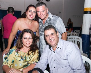 
<a style='margin-left: 5px;' class='btn btn-xs btn-social btn-facebook' href='https://www.facebook.com/sharer/sharer.php?u=https://galeramix.s01.web.getmuller.com.br/imagem/a24/800-800-90/conteudo/site_galerias/24/img3236.jpg' rel='popup' data-width='500' data-height='400'><i class='fa fa-facebook'></i>Compartilhar <span class='hidden-xs'>no Facebook</span>
</a> 
<a class='btn btn-default btn-xs' target='_blank' href='imagem/a24/800-800-90/conteudo/site_galerias/24/img3236.jpg'>
<span class='glyphicon glyphicon-cloud-download'></span> Salvar
</a>
