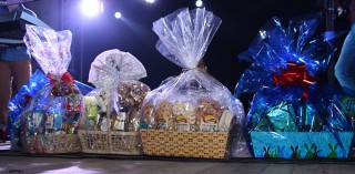 
<a style='margin-left: 5px;' class='btn btn-xs btn-social btn-facebook' href='https://www.facebook.com/sharer/sharer.php?u=https://galeramix.s01.web.getmuller.com.br/imagem/a24/800-800-90/conteudo/site_galerias/24/img3251.jpg' rel='popup' data-width='500' data-height='400'><i class='fa fa-facebook'></i>Compartilhar <span class='hidden-xs'>no Facebook</span>
</a> 
<a class='btn btn-default btn-xs' target='_blank' href='imagem/a24/800-800-90/conteudo/site_galerias/24/img3251.jpg'>
<span class='glyphicon glyphicon-cloud-download'></span> Salvar
</a>
